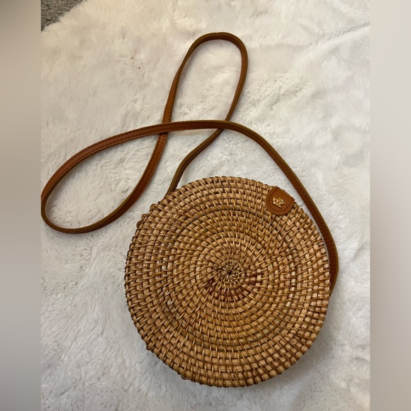 Rattan Woven Round Bag - Picture 2 of 13